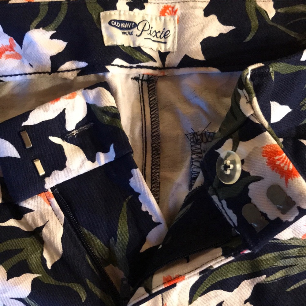 Old Navy Pixie Pants - image 5